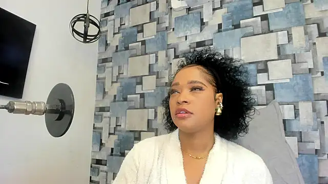 Snapshot of angel_dthroatt chatting on 05.15.26 angel dthroatt online show from 05.15.26