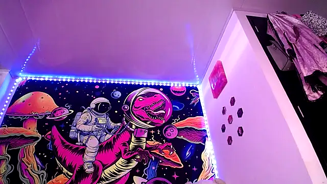 BellaLiz  online show from 10.01.25