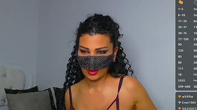 Turkish Latina online show from 12.20.24