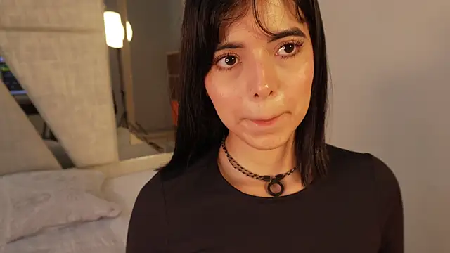 NicolRoss  online show from 11.16.25