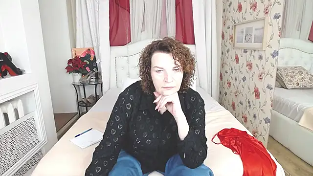 Snapshot of AmiHotGranny chatting on 07.20.26 AmiHotGranny online show from 07.20.26
