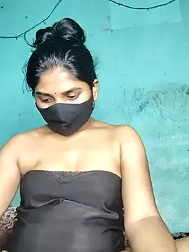 Luv Adite20 online show from 02.05.25