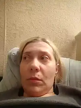 Snapshot of LeraSweet chatting on 10.11.25 LeraSweet online show from 10.11.25