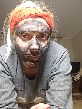 Snapshot of LeraSweet chatting on 11.16.25 LeraSweet online show from 11.16.25