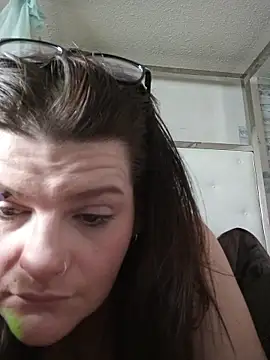 BeckiTooSweet online show from 11.07.25