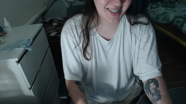 EvaMiron online show from 11.10.25