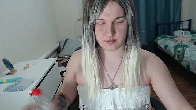 EvaMiron online show from 02.27.26