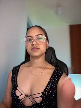 gretta kler1 online show from 02.13.25