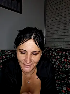 anaaamariaaaa online show from 11.04.25