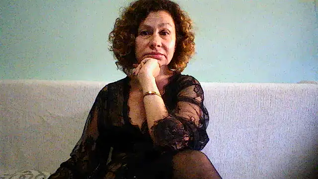 Snapshot of Mat_Elenore chatting on 09.29.25 Mat Elenore online show from 09.29.25