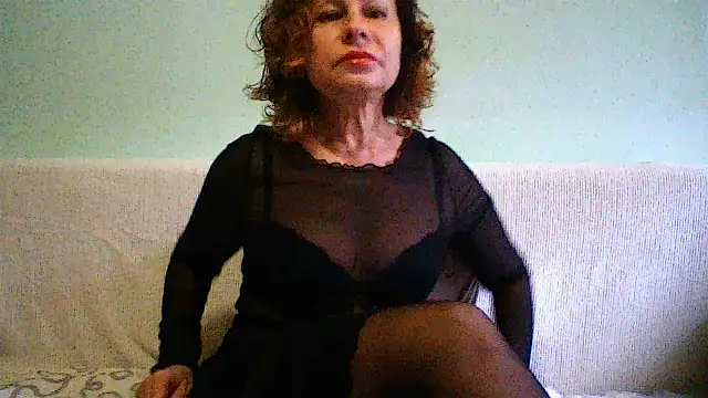 Snapshot of Mat_Elenore chatting on 09.30.25 Mat Elenore online show from 09.30.25