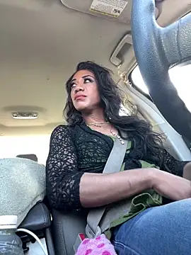 Snapshot of CaramelDipper chatting on 10.09.25 CaramelDipper online show from 10.09.25