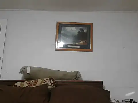 Snapshot of CaramelDipper chatting on 10.29.25 CaramelDipper online show from 10.29.25