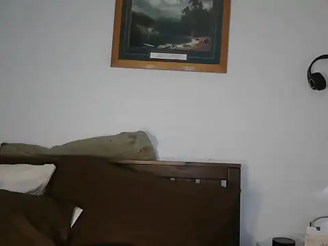 Snapshot of CaramelDipper chatting on 11.07.25 CaramelDipper online show from 11.07.25