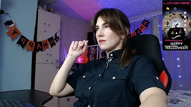 Snapshot of Daniela_Cooperr chatting on 11.02.25 Daniela Cooperr online show from 11.02.25