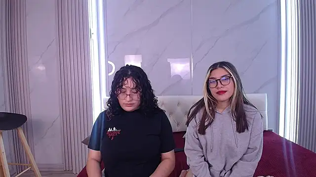 Little Cuttie  online show from 09.15.25