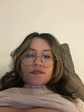 Snapshot of marie2_ chatting on 03.15.25 marie2 online show from 03.15.25