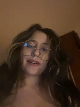 Snapshot of marie2_ chatting on 03.16.25 marie2 online show from 03.16.25