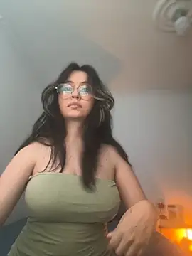 Snapshot of marie2_ chatting on 10.17.25 marie2 online show from 10.17.25