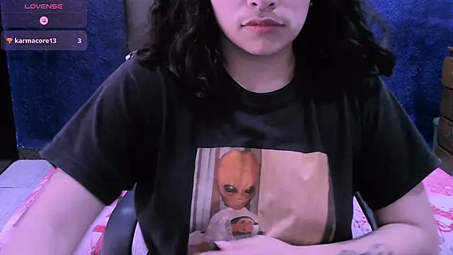 NinaYellow online show from 10.22.25