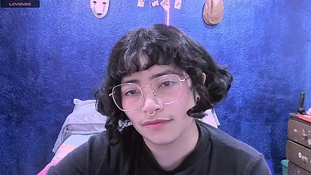 Snapshot of NinaYellow chatting on 02.03.26 NinaYellow online show from 02.03.26