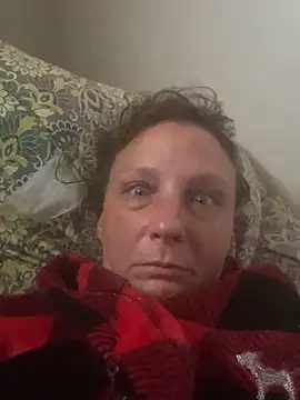 Snapshot of Everlyrose27 chatting on 09.24.25 Everlyrose27 online show from 09.24.25