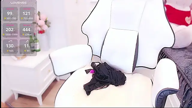 PimChanOK online show from 10.08.25