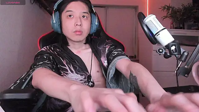 wexlee7 online show from 02.08.26