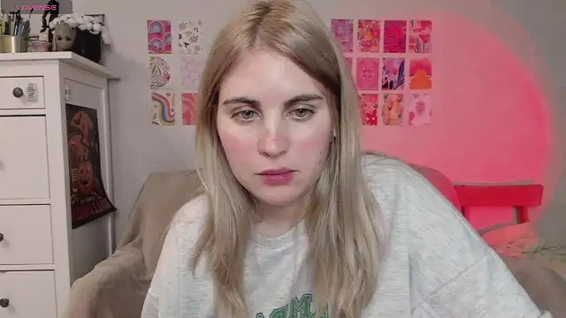 Snapshot of pawpaws chatting on 01.14.25 pawpaws online show from 01.14.25