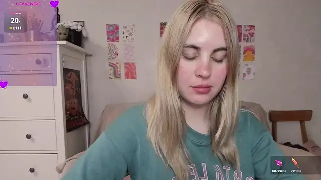 Snapshot of pawpaws chatting on 01.22.25 pawpaws online show from 01.22.25