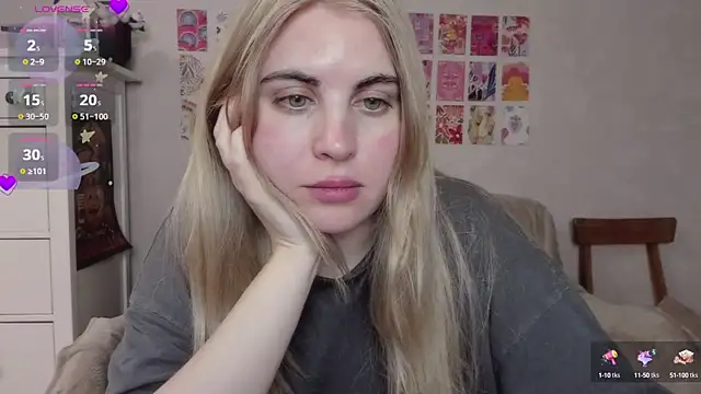 Snapshot of pawpaws chatting on 02.18.25 pawpaws online show from 02.18.25