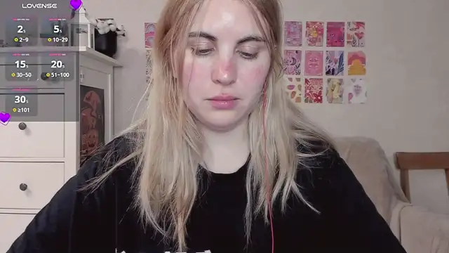 Snapshot of pawpaws chatting on 03.10.25 pawpaws online show from 03.10.25