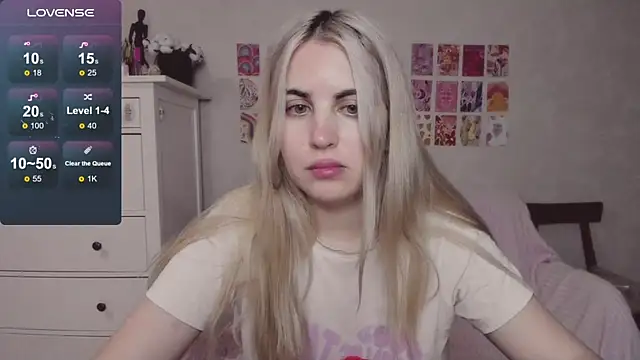 Snapshot of pawpaws chatting on 09.16.25 pawpaws online show from 09.16.25