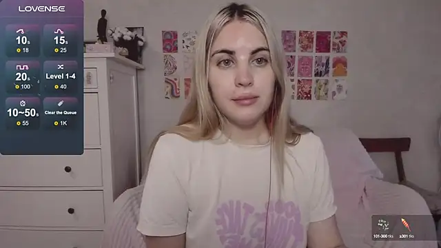 Snapshot of pawpaws chatting on 09.22.25 pawpaws online show from 09.22.25