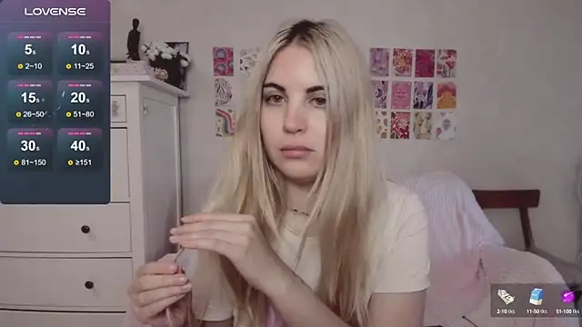 Snapshot of pawpaws chatting on 09.24.25 pawpaws online show from 09.24.25