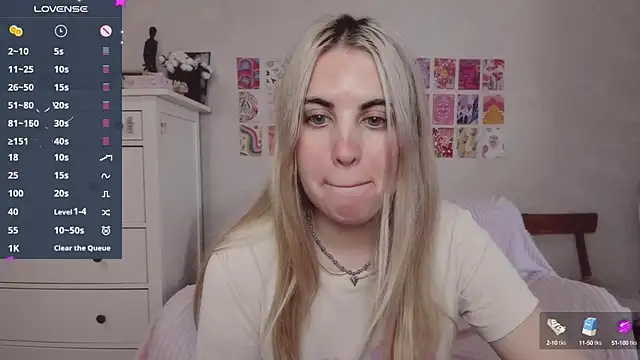 Snapshot of pawpaws chatting on 09.26.25 pawpaws online show from 09.26.25