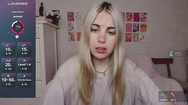 Snapshot of pawpaws chatting on 09.28.25 pawpaws online show from 09.28.25