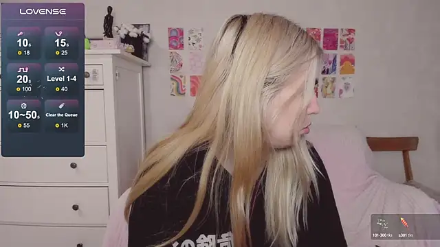 Snapshot of pawpaws chatting on 09.30.25 pawpaws online show from 09.30.25