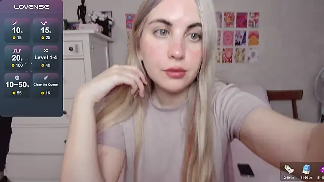 Snapshot of pawpaws chatting on 10.13.25 pawpaws online show from 10.13.25