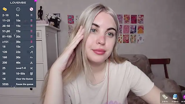 Snapshot of pawpaws chatting on 10.15.25 pawpaws online show from 10.15.25