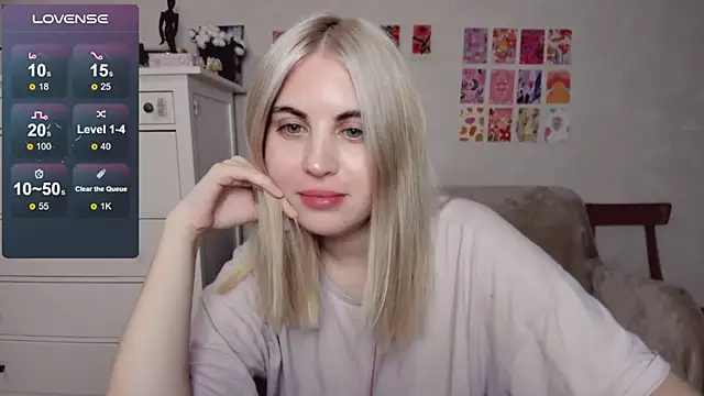 Snapshot of pawpaws chatting on 10.16.25 pawpaws online show from 10.16.25