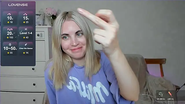 Snapshot of pawpaws chatting on 10.22.25 pawpaws online show from 10.22.25