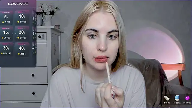 Snapshot of pawpaws chatting on 11.16.25 pawpaws online show from 11.16.25