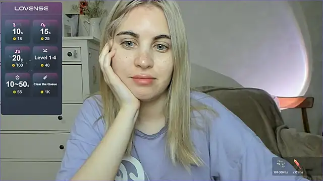 Snapshot of pawpaws chatting on 12.18.25 pawpaws online show from 12.18.25