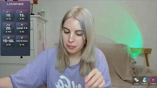 Snapshot of pawpaws chatting on 01.07.26 pawpaws online show from 01.07.26