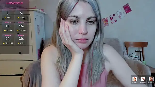 Snapshot of pawpaws chatting on 06.23.26 pawpaws online show from 06.23.26