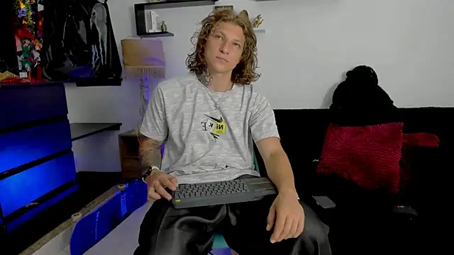 Tom Krakow online show from 01.11.25