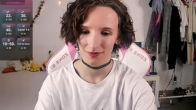 Violet Veliya online show from 10.30.25