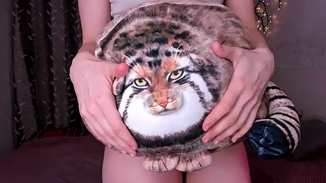 Snapshot of space_cowgirl chatting on 03.04.25 space cowgirl online show from 03.04.25