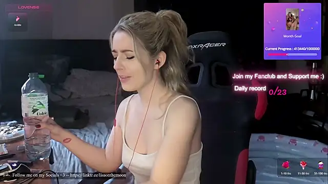 Snapshot of Lisaonthemoon chatting on 07.02.26 Lisaonthemoon online show from 07.02.26
